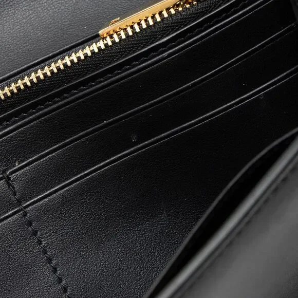 Salvatore Ferragamo Calfskin Hug Wallet on Chain - Picture 13 of 14